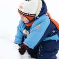 мальчик, ребенок, маленький, прогулка, зима, снег, снежки, комбинезон, шапочка